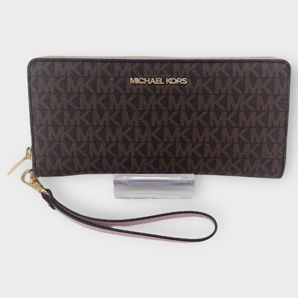 Michael Kors Continental Wallet/Wristlet NWT Powder Blush - Picture 1 of 7